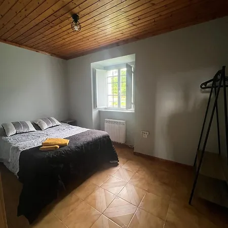 Holiday home Adosada 2 Viveiro
